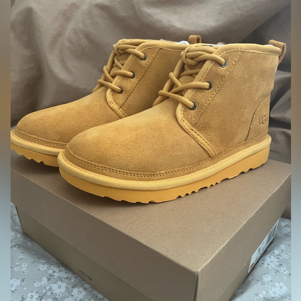 NWT Kids UGG boots